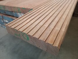 35X180 MM AZOBÉ ANTISLIP 300 CM