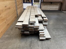 35x135 MM Gebruikte western red ceder balken 