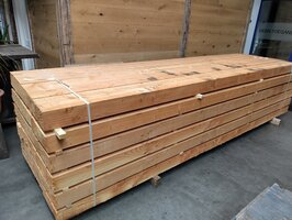 120x120mm Douglas fijnbezaagd 500cm