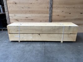 300x300 MM Eiken fijnbezaagde balk 250 CM lengte qp1 frans eiken