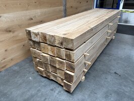 140x140 MM eiken 300 CM geschaafd