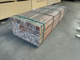 50x50mm fijnbezaagd hardhout 300cm