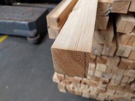 45x45mm Grenen 480cm