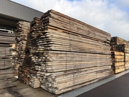 7 CM damwand vuren gebruikt 600 CM lang FSC