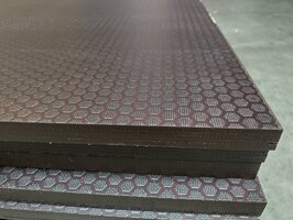18mm Berken betonplex Antislip hexa 125x250cm 