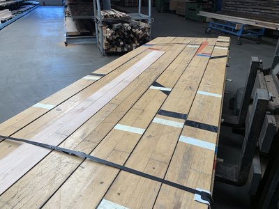 Gymzaalvloer parket 22x130 mm beuken hout vloer